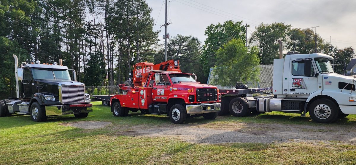 Stinger Heavy Haul fleet lineup in Flint Michigan